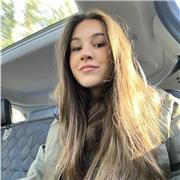 Profesora titulada con el Proficiency en Cambridge dispuesta a ayudar a niños con clases de colegio o con exámenes oficiales.